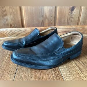 Clarks Men’s Black Leather Slip-On Dress Loafers Size 9.5 Wide Comfort